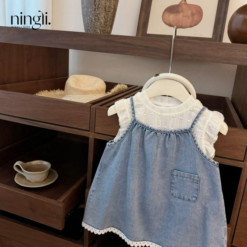 Bērnu komplekts: kokvilnas T-krekls ar izšūtu sirdi un džinsa svārki ar siksniņām, mīksts materiāls, vasara