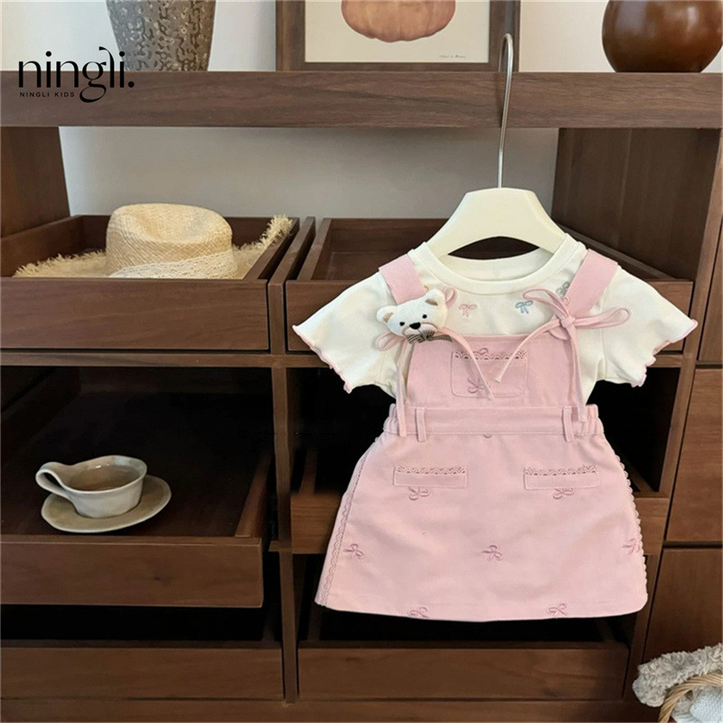 Bērnu komplekts: kokvilnas T-krekls ar izšūtu sirdi un džinsa svārki ar siksniņām, mīksts materiāls, vasara