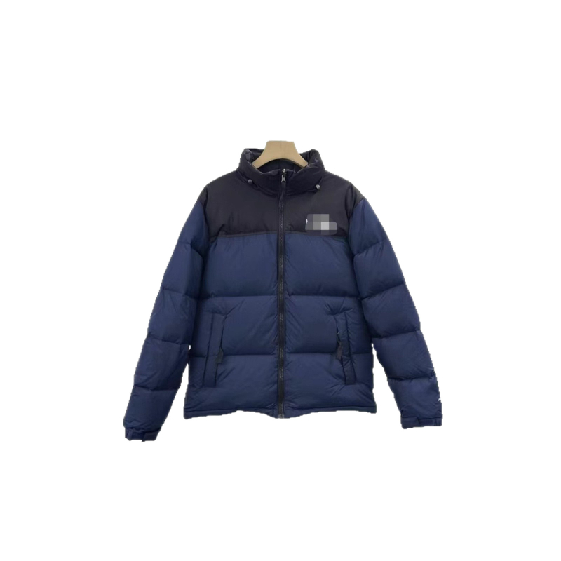 Kapucnis pehelydzseki, laza szabású, 50% fehér kacsapú töltet, külső nylon anyag, elülső cipzárral