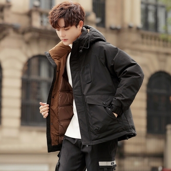 Férfi vastag téli pehelydzseki kapucnival, kacsa tollal töltve, tolltartalom 86–90%, cipzár, álló gallér