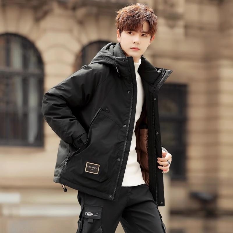 Férfi vastag téli pehelydzseki kapucnival, kacsa tollal töltve, tolltartalom 86–90%, cipzár, álló gallér