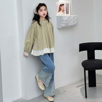 Meiteņu korduroja divu daļu komplekts: garām piedurknēm tops un bikses, rudens sezona, mīksts audums