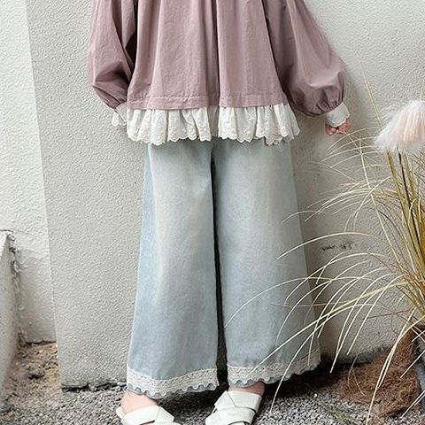 Meiteņu korduroja divu daļu komplekts: garām piedurknēm tops un bikses, rudens sezona, mīksts audums