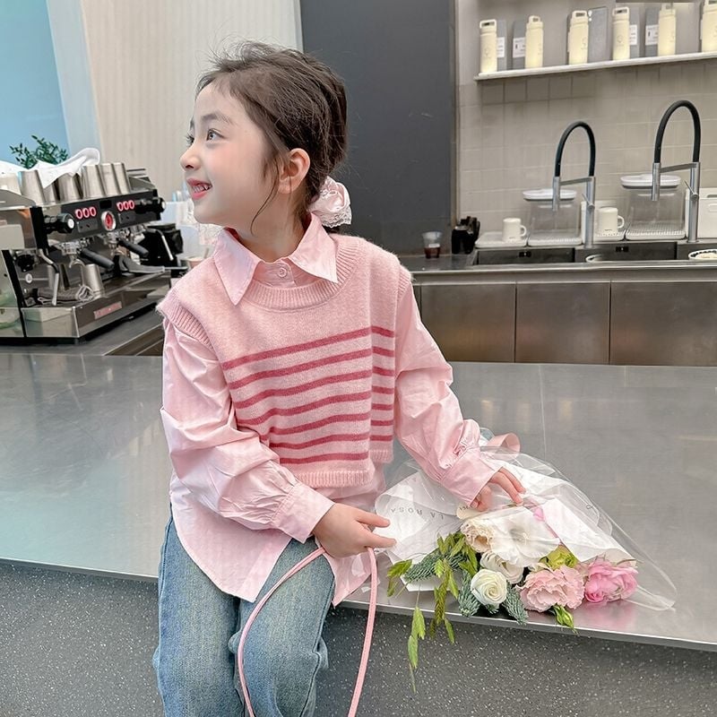 Meiteņu trīsdaļīgs komplekts rudens stilā, svītrainais raksts, princeses stils, garas piedurknes, viena pogas aizdare, džinsu bikses