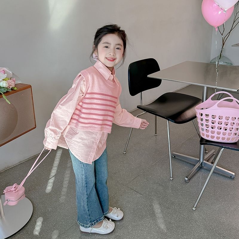 Meiteņu trīsdaļīgs komplekts rudens stilā, svītrainais raksts, princeses stils, garas piedurknes, viena pogas aizdare, džinsu bikses