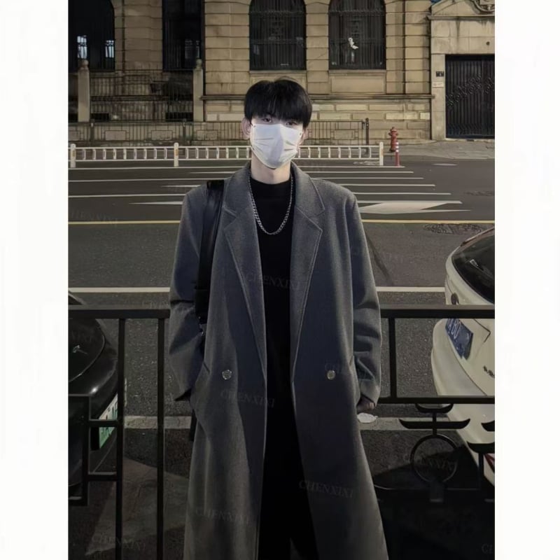 Мъжко палто с полиестрова смес, средна дължина, двуредово копчане, яка тип костюм, едноцветно