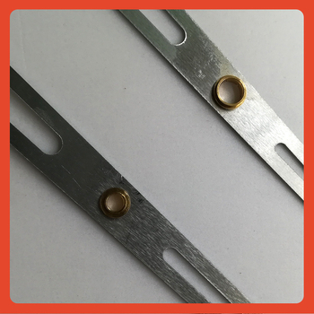 Кварцов часовников механизъм със плавно движение на секундите, метален корпус, прост и модерен стил, произход Китай (континентален)