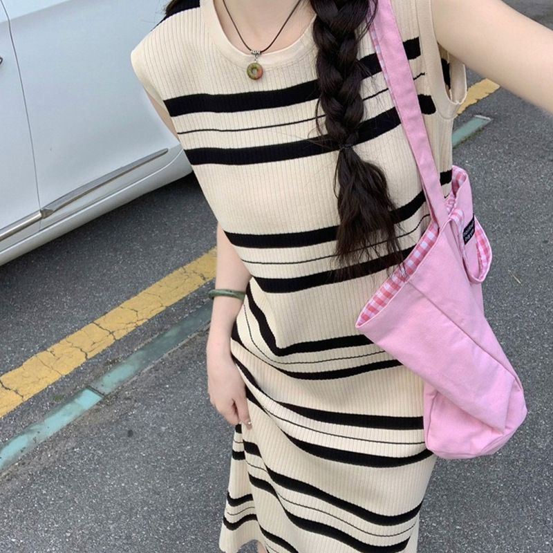 Рокля без ръкави в райета, корейски стил, лятна трикотажна рокля с еластична талия, средна дължина