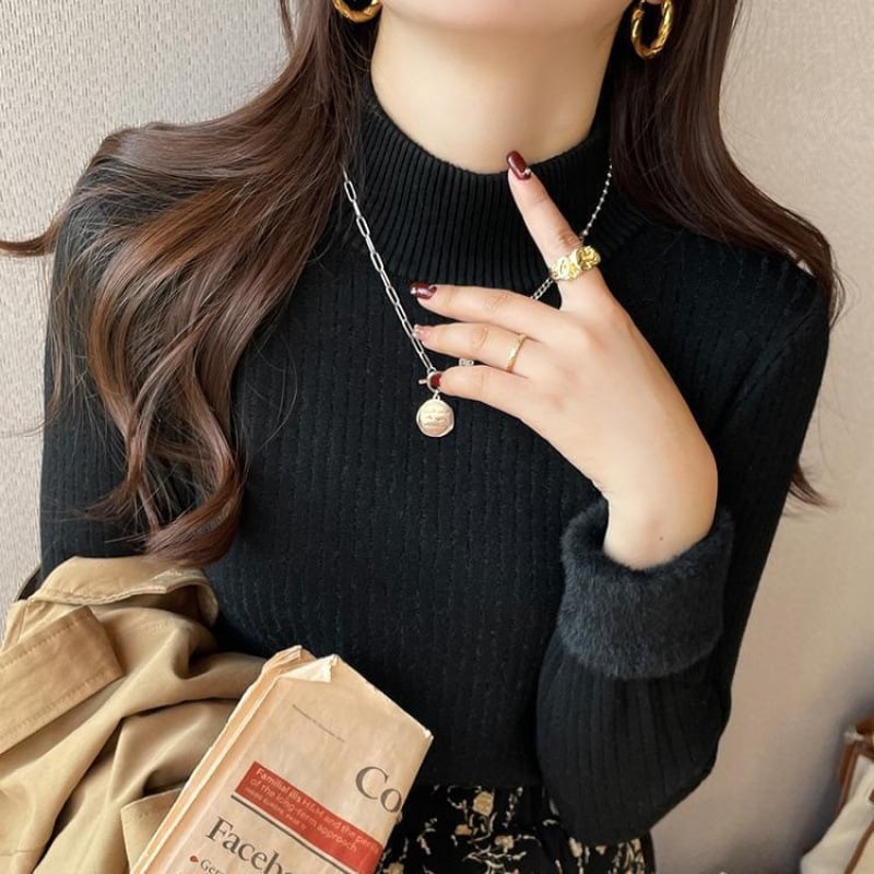 Naistepullover pool-kõrge kaelusega, viskooskiududest, sametise tekstuuriga, pikad varrukad