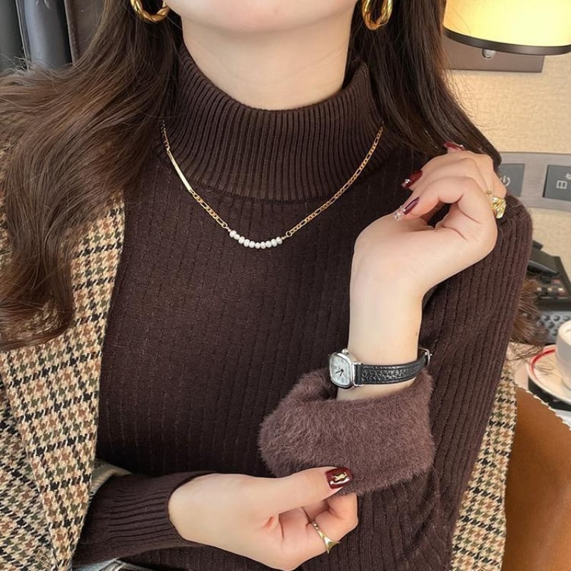 Naistepullover pool-kõrge kaelusega, viskooskiududest, sametise tekstuuriga, pikad varrukad