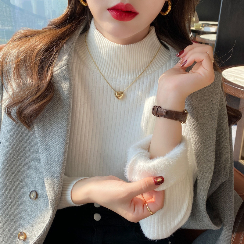 Naistepullover pool-kõrge kaelusega, viskooskiududest, sametise tekstuuriga, pikad varrukad