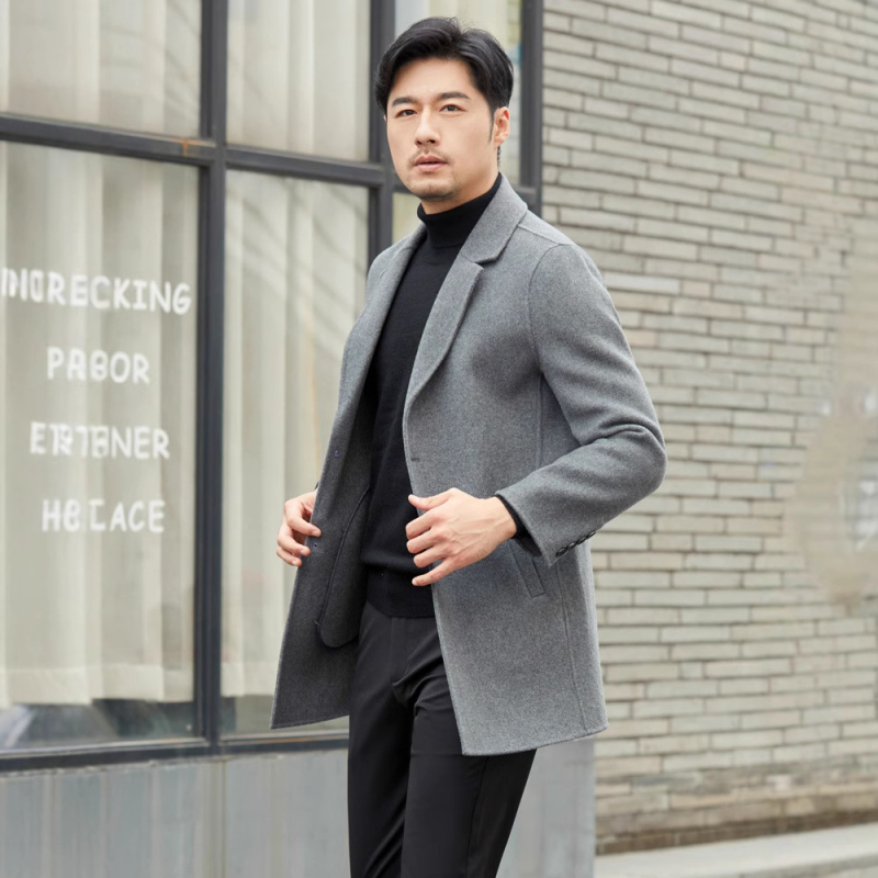 Палто от 100% вълна, двойно закопчаване, костюмна яка, подплата от истинска козина, градски зимен стил