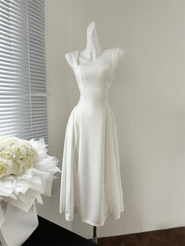 Рокля с презрамки в френски стил, висока талия, памук, цип (Памук; Висока талия; Цип; Презрамки; Френски стил)