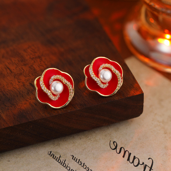 Veideni медни обици с цветя и цирконии, позлатени за дълготраен цвят