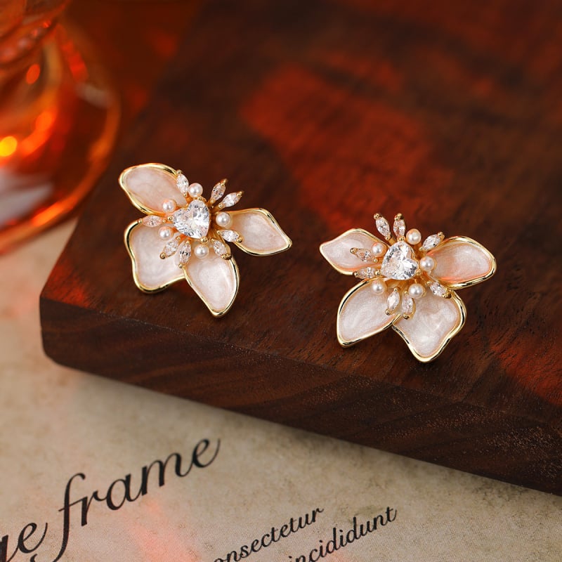 Veideni медни обици с цветя и цирконии, позлатени за дълготраен цвят