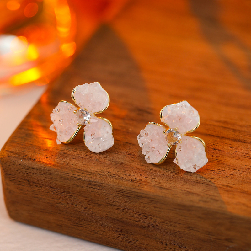 Veideni медни обици с цветя и цирконии, позлатени за дълготраен цвят