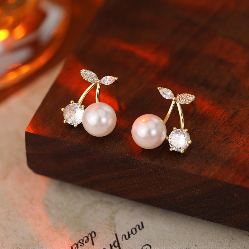 Veideni медни обици с цветя и цирконии, позлатени за дълготраен цвят