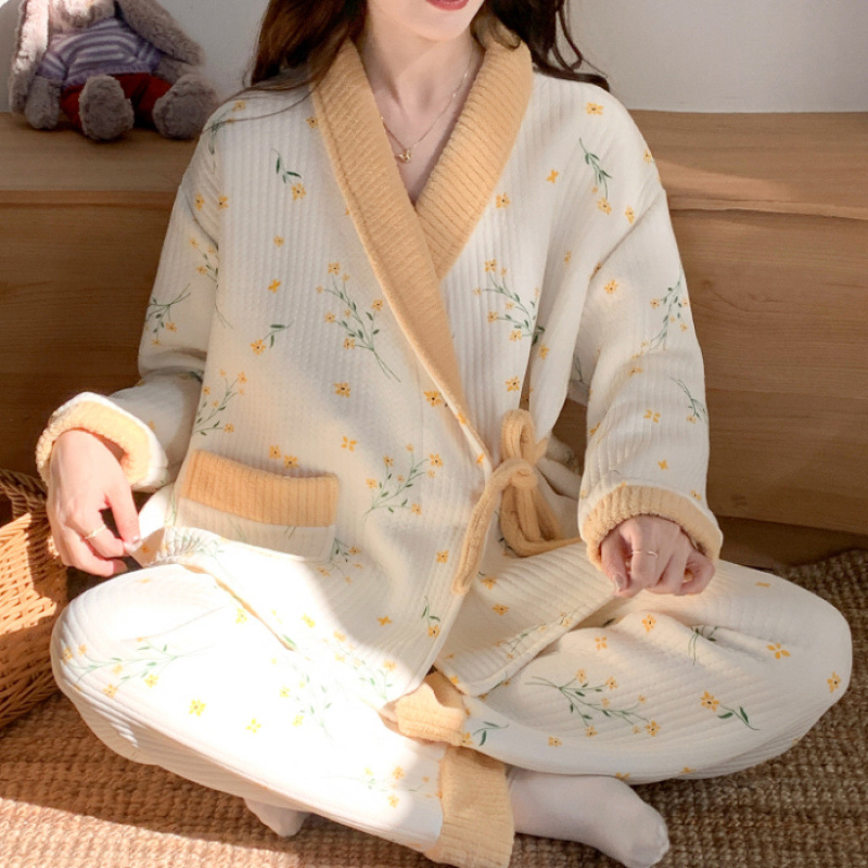 Тричастен майчин комплект пижами с кардиган за кърмене, въдушен памук, 100% полиестер, дълги ръкави, панталони, есен 2025