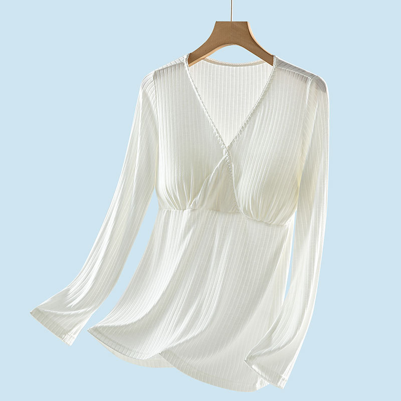 Grūtnieču laktācijas naktsveļa: garas piedurknes, pulovera stils, viskoze 90–95% (milksilk), vidējā blīvuma 181–200 g/m², piemērota visām sezonām.