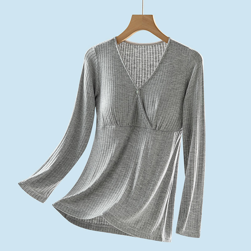 Grūtnieču laktācijas naktsveļa: garas piedurknes, pulovera stils, viskoze 90–95% (milksilk), vidējā blīvuma 181–200 g/m², piemērota visām sezonām.