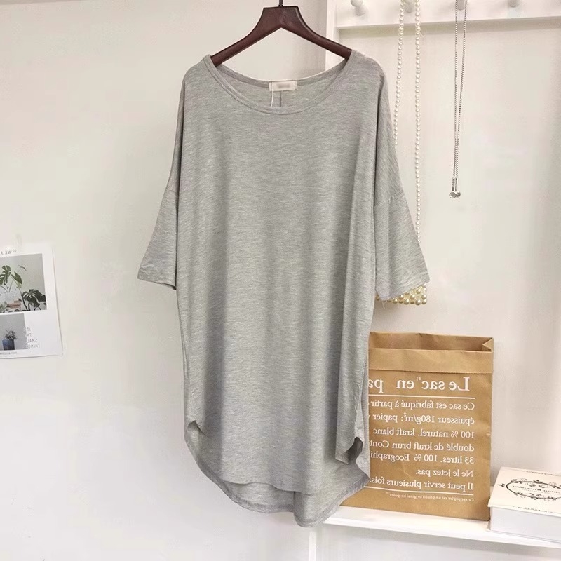 Plus veličine ženski T-shirt od modalnog led silka, kratki rukavi, opušten kroj, srednja duljina, set s Shark hlačama