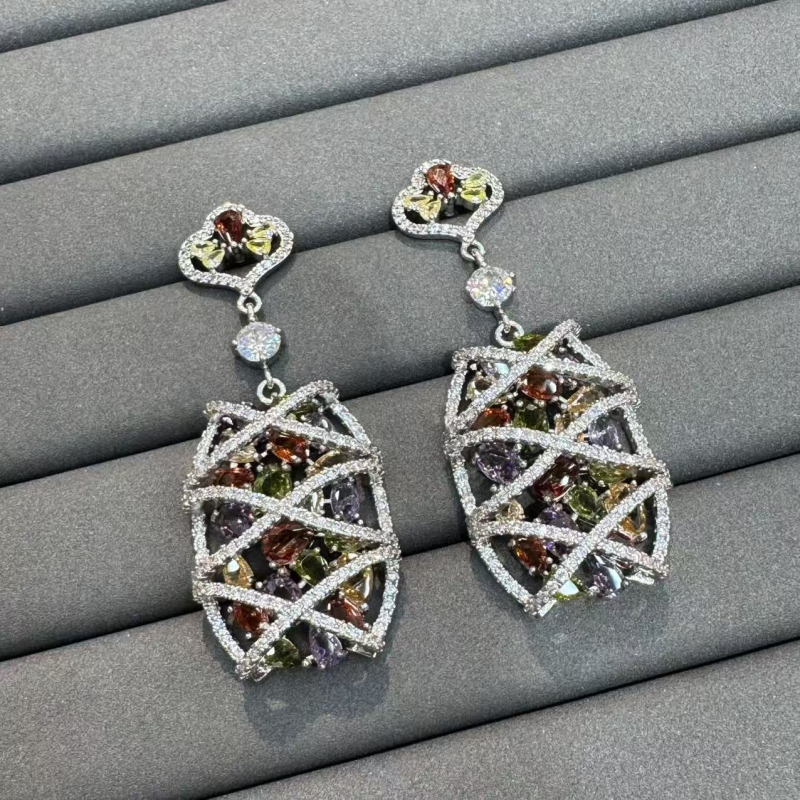 Auskari sirds formā, zelts pārklāts uz vara, elektroplatinga process, 925 sudraba stienīši, viegls luksusa stils