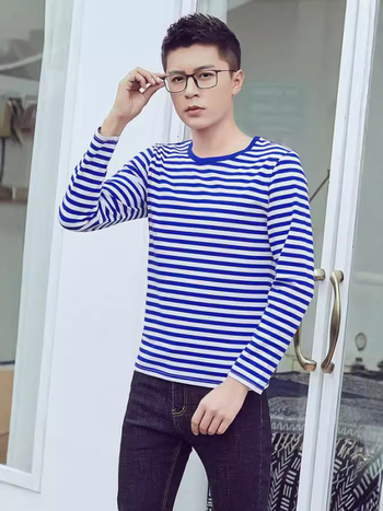 Μπλουζάκι Κορεάτικου στυλ από βαμβάκι με ριγέ, μακριά μανίκια, στρογγυλός λαιμός