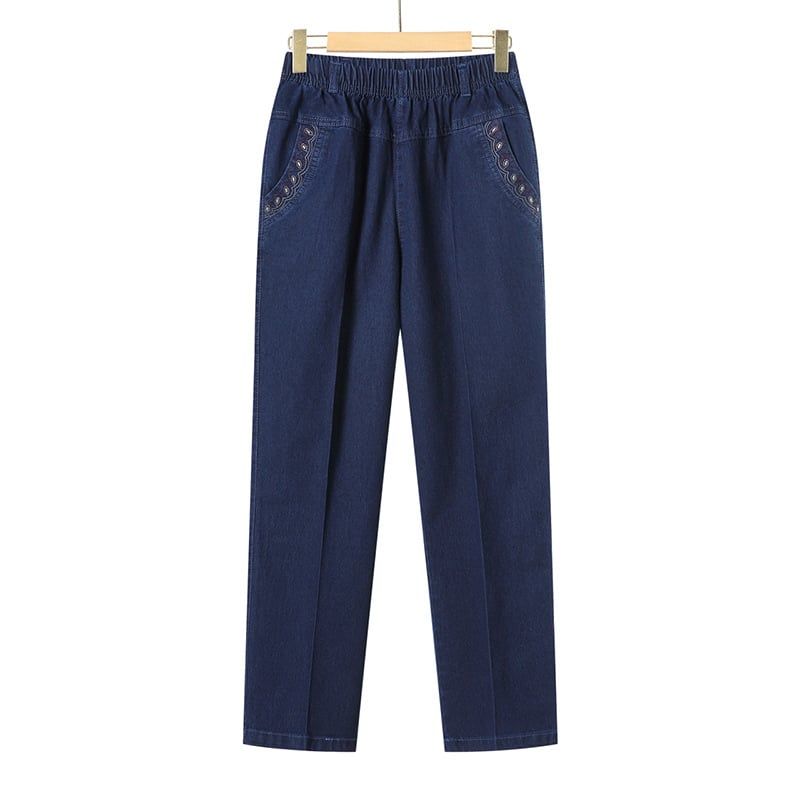 Capri džinsi sievietēm vidējā vecumā ar elastīgu augstu jostu, brīvu taisnu piegriezumu, vairāk nekā 95% kokvilnas, mikroelastīgi