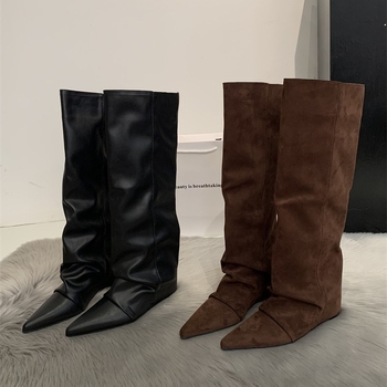 Ženske čizme s oštrim vrhom i visokim vratom, petama 6–8 cm, gornji dio od mikrovlakana, gumeni potplat, kožna podstava, euro-američki stil, zima 2025