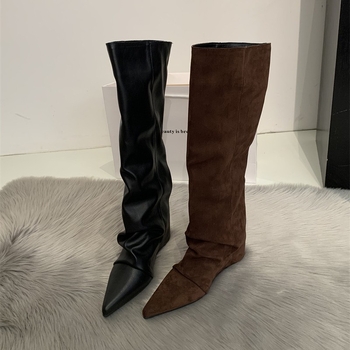 Ženske čizme s oštrim vrhom i visokim vratom, petama 6–8 cm, gornji dio od mikrovlakana, gumeni potplat, kožna podstava, euro-američki stil, zima 2025