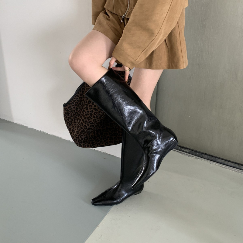 Γυναικείες μπότες μέχρι το γόνατο σε ιπποτικό στυλ, τετράγωνη μύτη, χαμηλό τακούνι τύπου κλίσης 1–3 εκ, PU επάνω μέρος, καουτσούκ σόλα