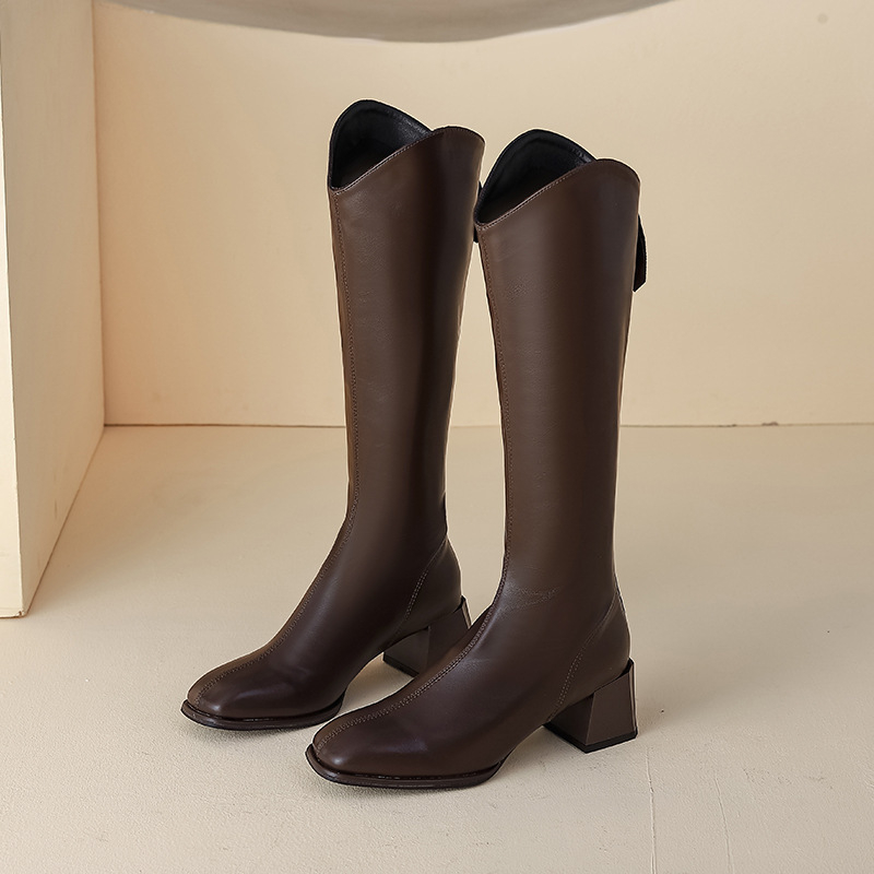 Γυναικείες μπότες μέχρι το γόνατο με τετράγωνη μύτη, φαρδύ τακούνι 3–5 εκ., φερμουάρ πίσω, επάνω μέρος από microfiber, ψηλός σωλήνας