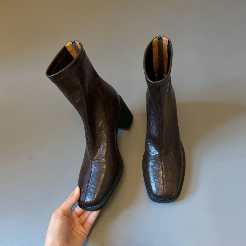 Μποτίνια Μαρτίν για γυναίκες, τετράγωνη μύτη, χοντρό τακούνι 3–5 εκ, επάνω από γνήσιο δέρμα βοείου, σόλα καουτσούκ