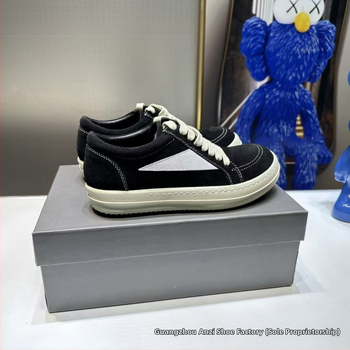 Unisex nahast tossud, madal profiil, paksu kummist tallaga, nööriga kinnituvad