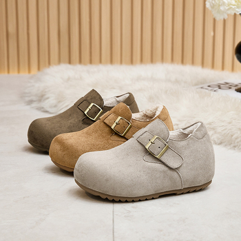 Birkenstock-stil mokasine s debelim platformom, gornji materijal od prave ovčje kože, unutrašnji dio od vune i kašmira, okrugli nos, peta 6–8 cm, potplat od prirodne gume