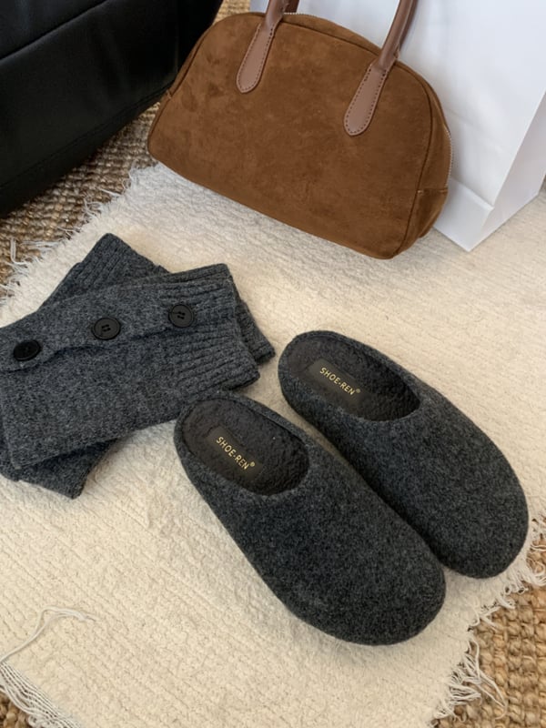 Sieviešu kokvilnas kurpes ar mākslīgu pūka iekšējo apdari, zems papēdis 1-3 cm, apaļš purns, gumijas zole, vienkrāsains raksts