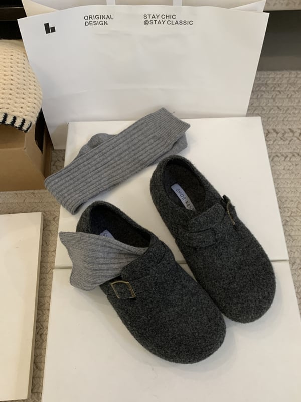 Sieviešu kokvilnas kurpes ar mākslīgu pūka iekšējo apdari, zems papēdis 1-3 cm, apaļš purns, gumijas zole, vienkrāsains raksts