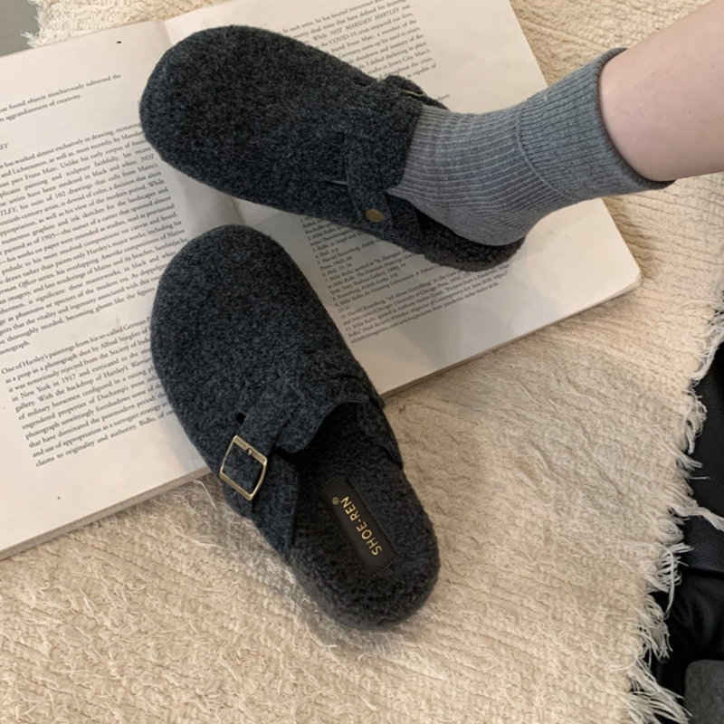 Sieviešu kokvilnas kurpes ar mākslīgu pūka iekšējo apdari, zems papēdis 1-3 cm, apaļš purns, gumijas zole, vienkrāsains raksts