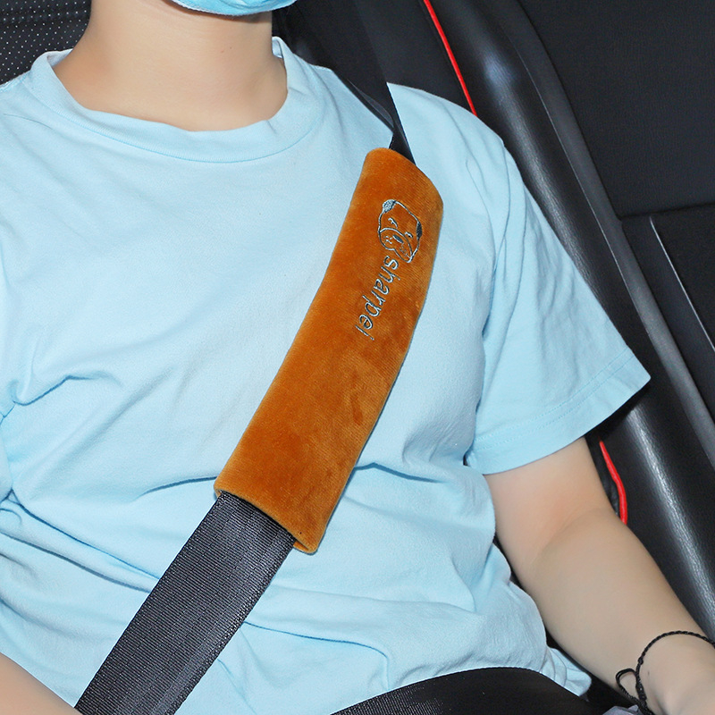 Auto turvarihma õla kaitse armsate loomade kujundusega, pikendatud plüüs sisekujunduseks