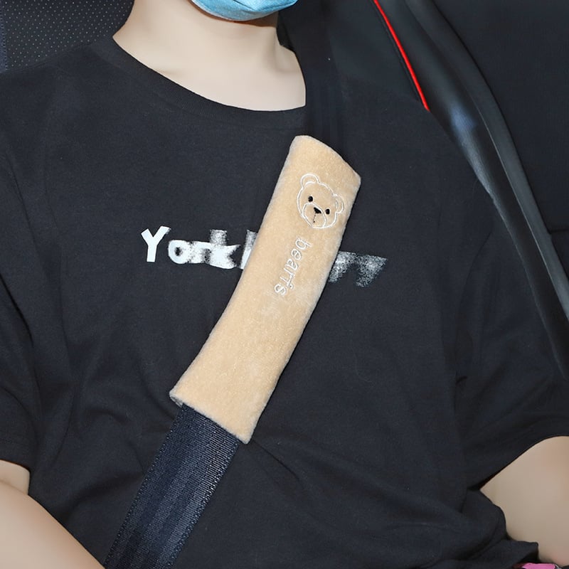 Auto turvarihma õla kaitse armsate loomade kujundusega, pikendatud plüüs sisekujunduseks