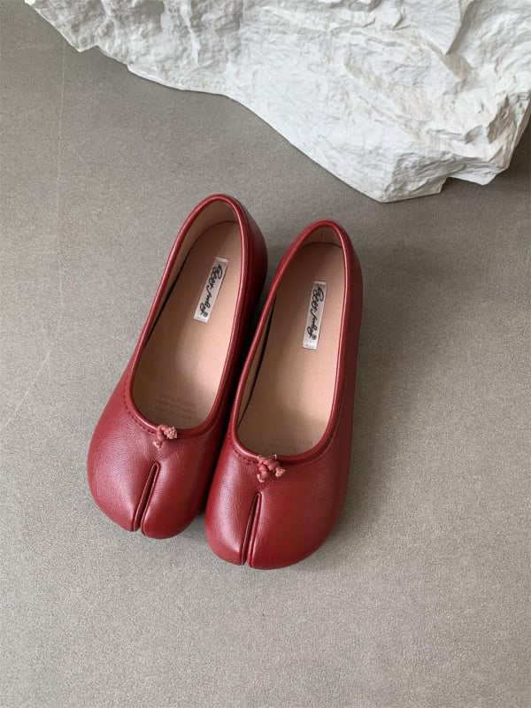 Sieviešu kurpes ar dalītu pirkstu un bieza zole, virsdaļa no super fibra, PU iekšējā odere, 3-5 cm papēdis