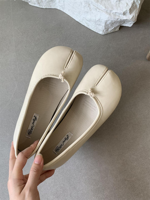 Sieviešu kurpes ar dalītu pirkstu un bieza zole, virsdaļa no super fibra, PU iekšējā odere, 3-5 cm papēdis