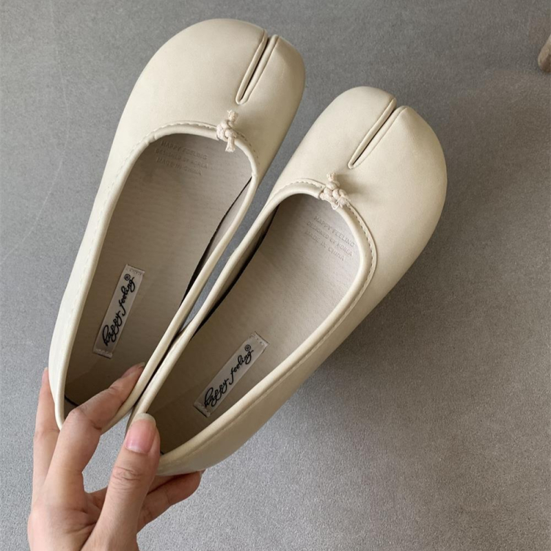 Sieviešu kurpes ar dalītu pirkstu un bieza zole, virsdaļa no super fibra, PU iekšējā odere, 3-5 cm papēdis