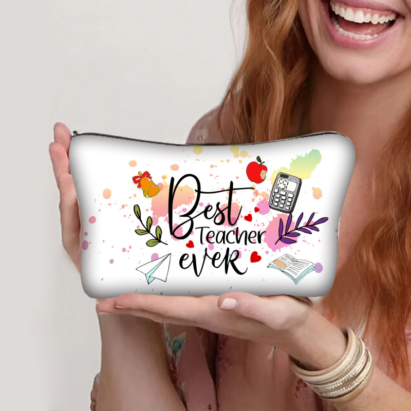 Козметична чанта за пътуване — дишаща, ултралека, разширяваща се; Материал: полиестер; Дизайн: буквен принт; Подплата: полиестер; За: унисекс