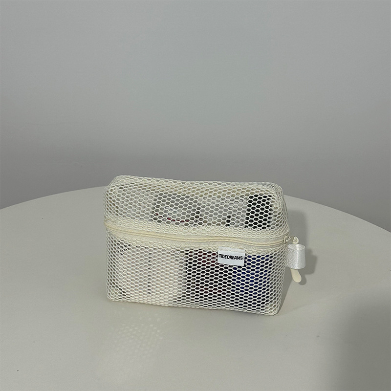 Kosmētikas soma no sietiņa, kubveida forma, viegla, liela ietilpība, modelis D072
