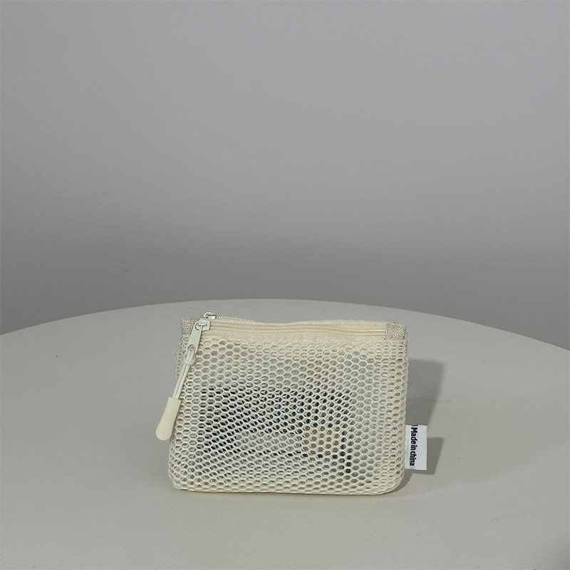 Kosmētikas soma no sietiņa, kubveida forma, viegla, liela ietilpība, modelis D072