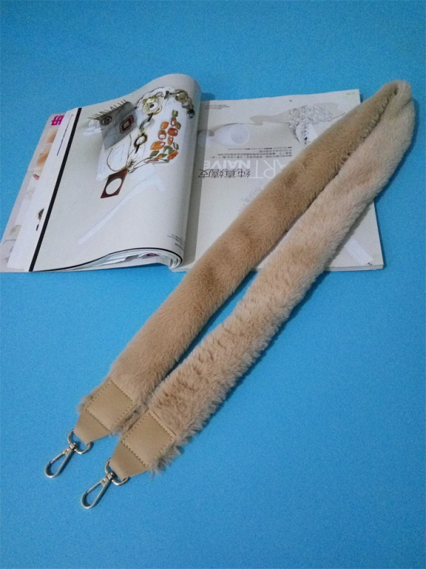 Презрамка за чанта за рамо – широка, пухкава, намалява натоварването (Материал: пухкав; Тип: презрамка за рамо; Сезон: пролет 2024)