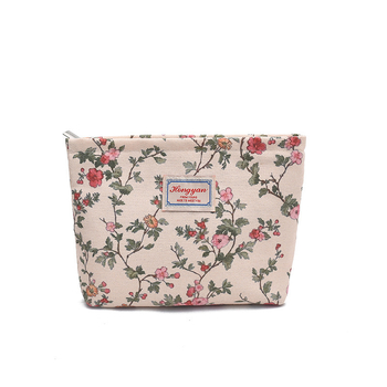 Козметична чанта с ретро флорален дизайн, клъч-стил, градска простота, текстилна външна част и подплата полиестер
