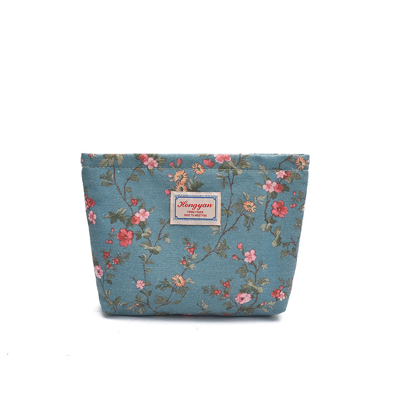 Козметична чанта с ретро флорален дизайн, клъч-стил, градска простота, текстилна външна част и подплата полиестер