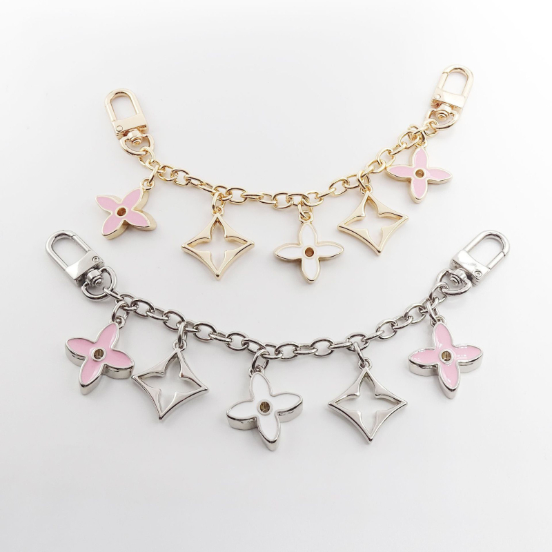 Ιμάντας τσάντας με κρεμαστό τετράφυλλο φύλλο, μεταλλική κατασκευή, επεκτεινόμενη αλυσίδα, μεταλλικά εξαρτήματα